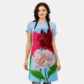 牡丹の花プリント エプロン (着用した状態)