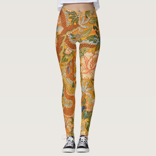 牡丹、花、緑の葉フローラの間のドラゴン レギンス (正面)