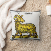 牡羊座ゴールデンラム、〔占星術の〕十二宮図のヴィンテージシンボルや象徴 クッション (ブランケット)