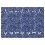 牡羊座〔占星術の〕十二宮図サインブルーデジタルカモフラージュ テーブルクロス (正面(横))