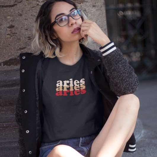 牡羊座〔占星術の〕十二宮図標識 |レッドパワーカラーTシャツ Tシャツ