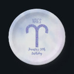 牡羊紫色かわいらし星占いサインバースデーパーティー ペーパープレート<br><div class="desc">この紫とラベかわいらしンダーのアリーのバースデーパーティーの紙プレートは〔占星術の〕十二宮図からあなたのサイン占星術のを、星座のように美しい輝きで特色づける。3月カスタマイズ末か4月の初め頃の誕生日を迎える人のための美しい草書に名前を付けたこのかわいいデコ。</div>