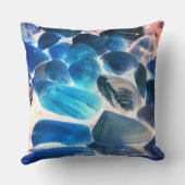 牡蠣の貝殻、色は青から鮭に変わった クッション (裏面)