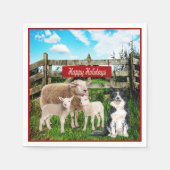 牧場の羊と犬の楽しいホリデーシーズン スタンダードカクテルナプキン (正面)