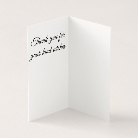 牧草地で生い茂る馬 (内部)