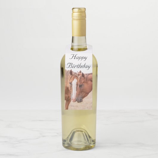 牧草地で生い茂る馬 ボトルネックタグ (ボトル)