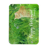 牧草地で眠るジンジャネコ マグネット (縦)