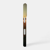 牧草地に訪れたヴィンテージな夜明け iPhone 16ケース (右側面)
