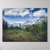 牧草地のある風光明媚な夏の山の風景 ポスター (正面)