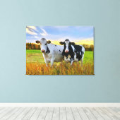 牧草地の牛のペア キャンバスプリント (インサイチュ (ウッドフロア))