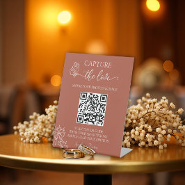 牧草地の花が恋の思いを結婚捉える 台座サイン