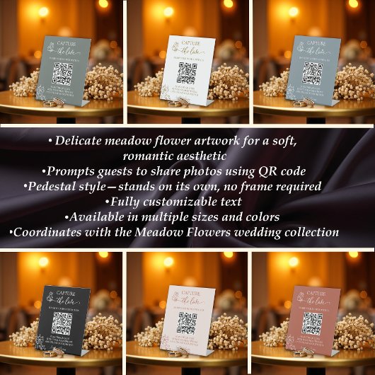 牧草地の花が恋の思いを結婚捉える 台座サイン