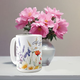 牧草地の花とラベンダー コーヒーマグカップ