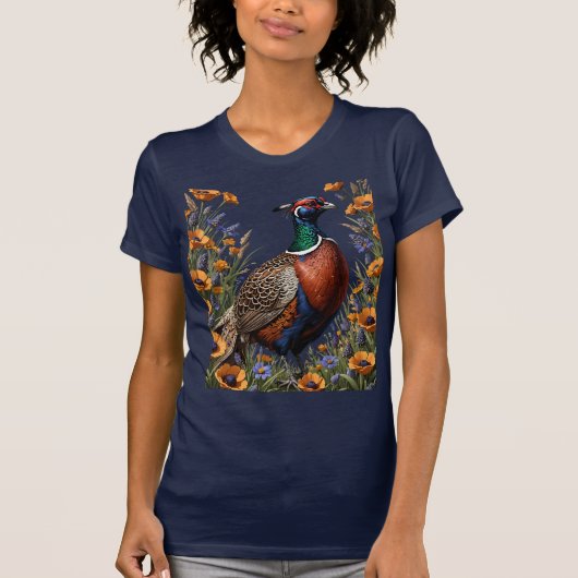 牧草地の野草の中のキジの鳥 Tシャツ (正面)