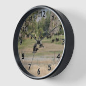 牧草地の黒アンガス 壁時計 (傾斜)