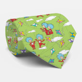 物の一つ二飛んでいるつの凧のパターン ネクタイ (ロール)