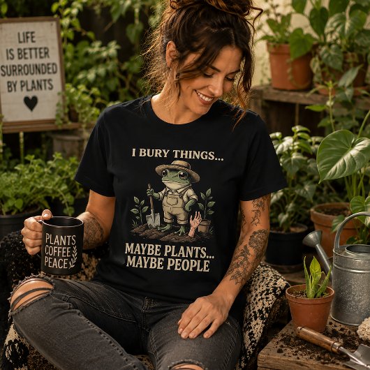 物を埋めるのが好き、植物かも・・・人もかも トライブレンドＴシャツ