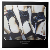 '物事は絵を描起こる タイル (正面)