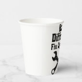 特別なメカニックのレンチ 紙コップ (右)