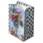 特別な配信、雪の多いメールボックスの深紅色 ミディアムペーパーバッグ (正面アングル)