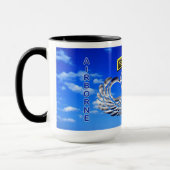 特別に設計された空挺射撃機の記念 マグカップ (左)