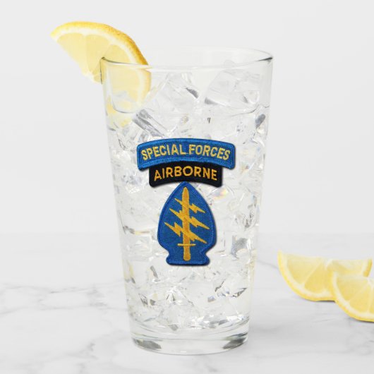 特別部隊グループグリーンベレッツSFG SFGA退役軍人 タンブラーグラス (アイス正面)