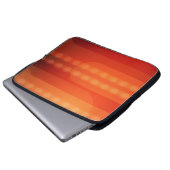 特有のエレクトロニクスバッグ上のオレンジ色のドット ラップトップスリーブ (正面下部)