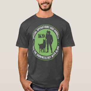 特殊作戦犬ハンドラー K9警察犬ギフト Tシャツ
