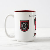 特殊作戦部隊アフリカのマグ ツートーンマグカップ (左)