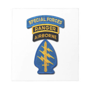 特殊部隊のグループの緑色のベレー帽SF SOF SFG SOC ノートパッド