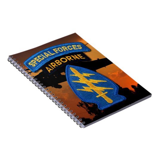 特殊部隊のグループの緑色のベレー帽SF SOF SFG SOC ノートブック (右側)