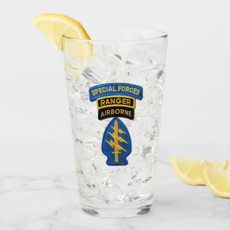 特殊部隊のグループの緑色のベレー帽SFGAのレーンジャー タンブラーグラス