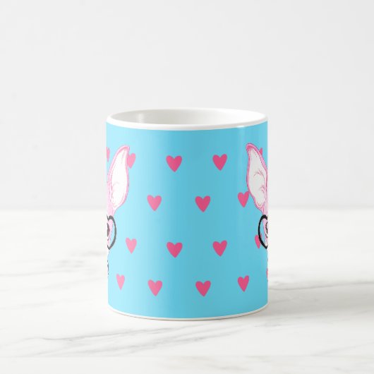 特色にされたデザイナー: 愛らしく真面目な子犬の青のマグ コーヒーマグカップ (中央)