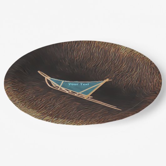 犬がカリブーの毛皮を背負った ペーパープレート (アングル)