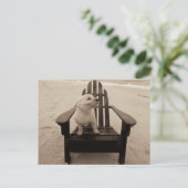 犬がビーチを楽しむ ポストカード (スタンド正面)