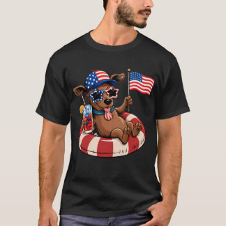 犬がフラッグとドリンクと浮き輪で浮かぶTシャツ Tシャツ