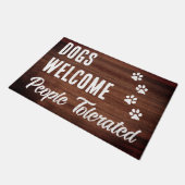 犬が人々を歓迎する耐素朴おもしろい犬 ドアマット (アングル)