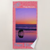 犬が支配する！ ビーチタオル (正面)