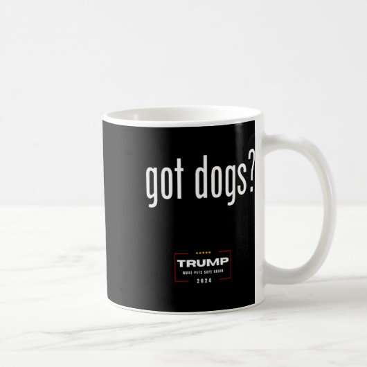 犬が犬の猫を食べている - トランプがペットを再び安全に コーヒーマグカップ (右)