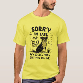 犬が私の上に座った Tシャツ