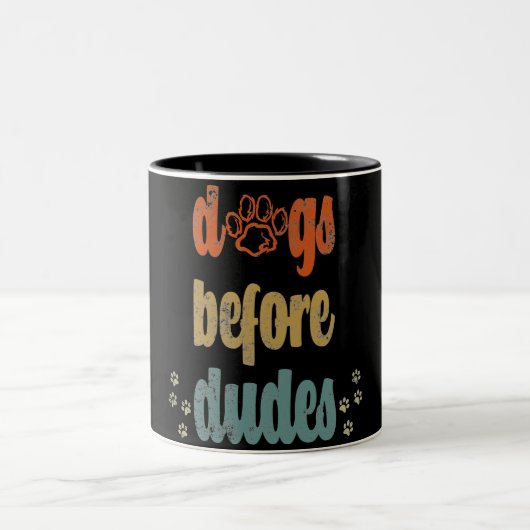 犬が糞をする |犬のオーナー最高ののギフト ツートーンマグカップ (中央)