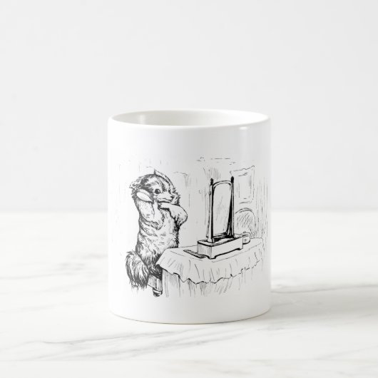 犬が髪をブラッシングする公爵夫人(ビアトリックス・ポッター) コーヒーマグカップ (中央)