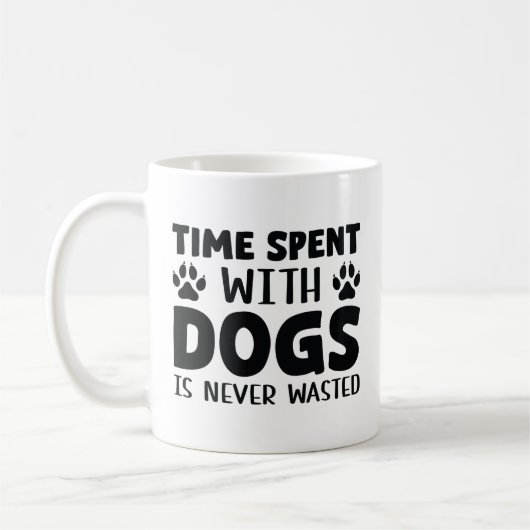 犬との時間は無駄な時間ではない コーヒーマグカップ (左)
