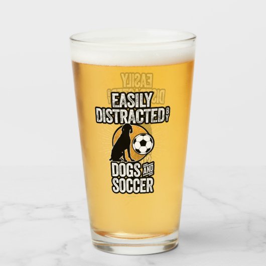 犬とサッカーに気を取られやすい タンブラーグラス (ドリンク正面)