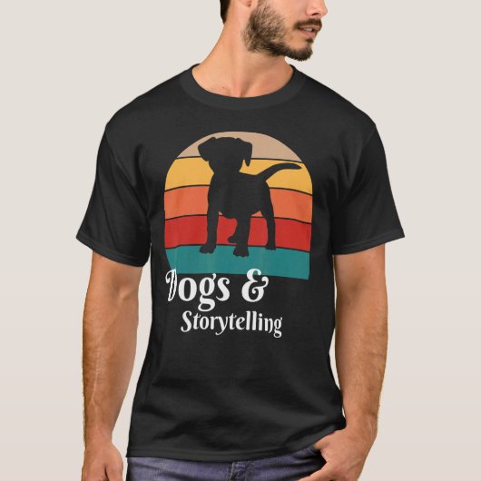 犬とストーリーテリングのストーリーテラー Tシャツ (正面)