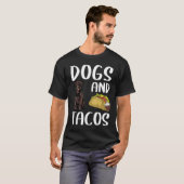 犬とタコスの巨大シュナウツァーメキシコ料理 Tシャツ (正面フル)