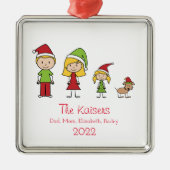 犬とパーソナライズされた3人のかわいいクリスマスファミリー メタルオーナメント (正面)