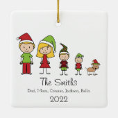 犬と一緒にかわいいパーソナライズされたクリスマスファミリー セラミックオーナメント (裏面)