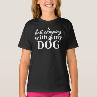 犬と一緒の最高のキャンピング Tシャツ
