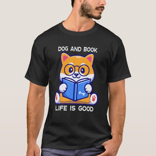 犬と本の人生は良い - かわいい動物Tシャツラグラン Tシャツ (正面)